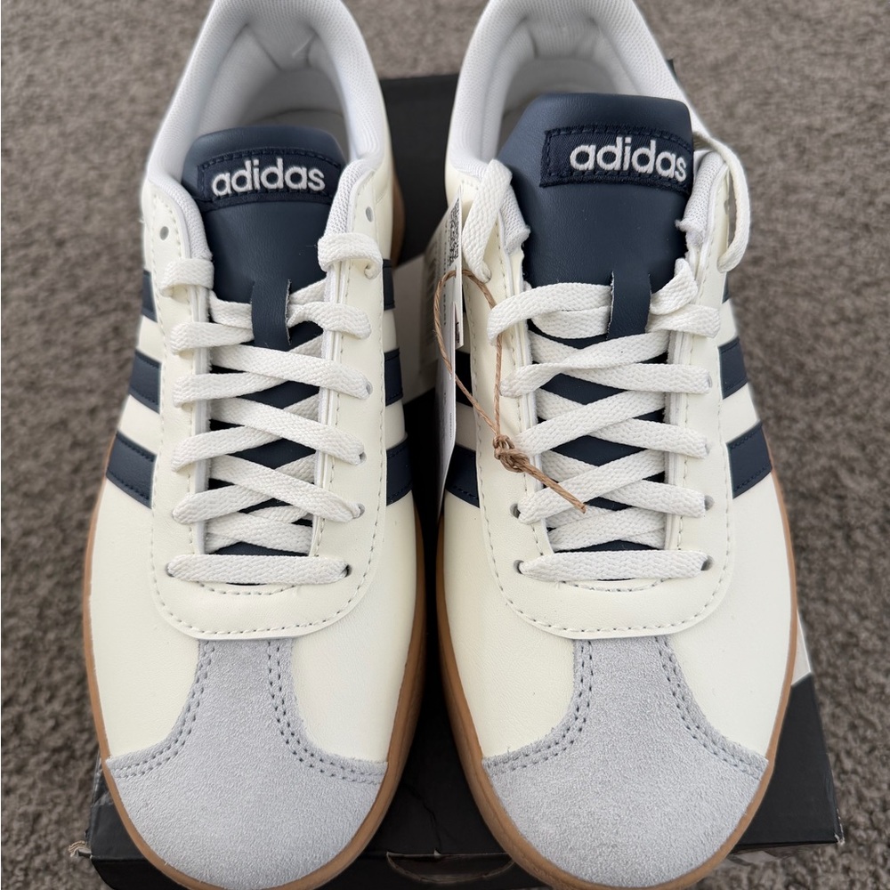 Adidas Women’s VL COURT BASE Sneakers